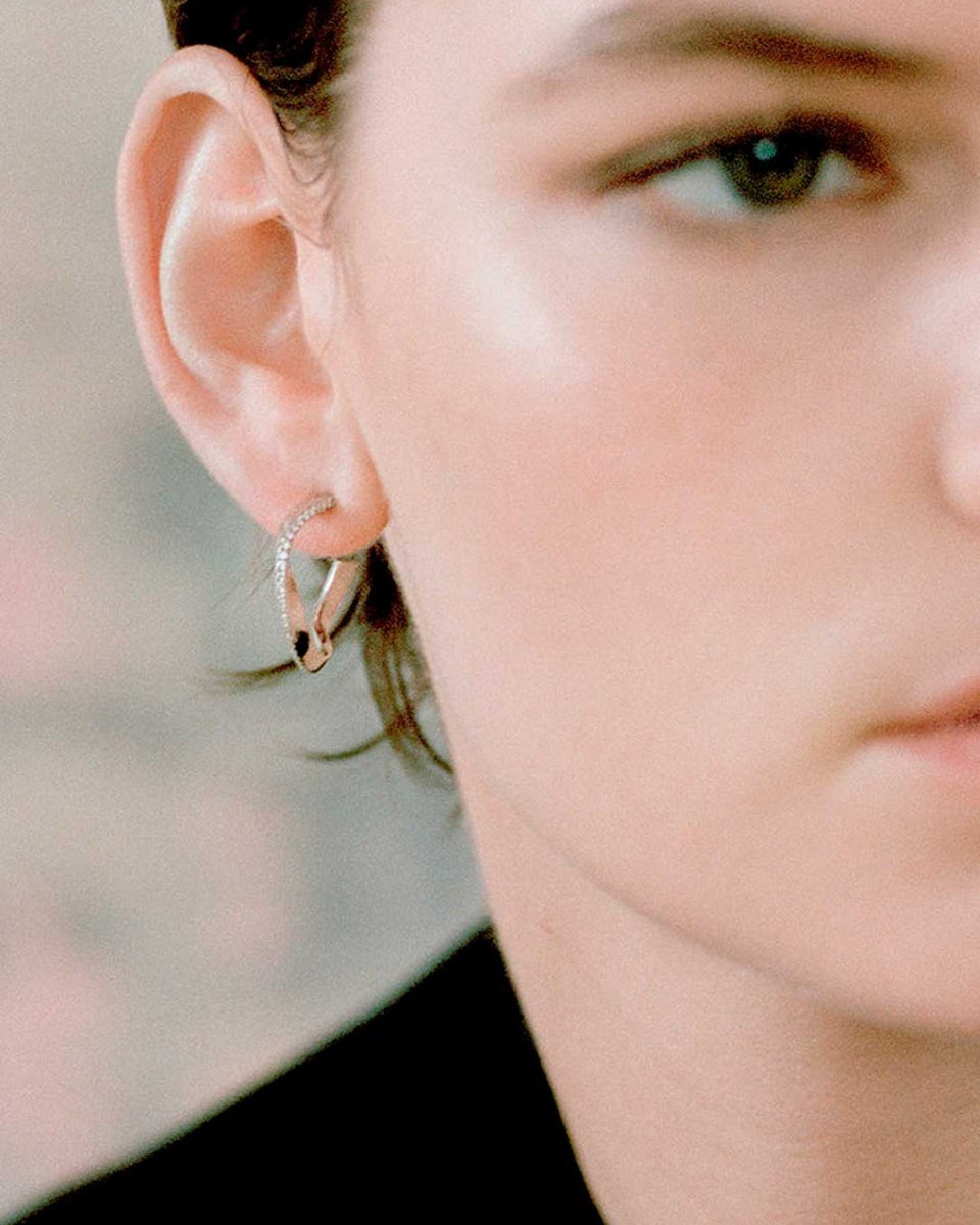 Elegy for W.W. - 18 Carat White Gold and Diamond Single Earring