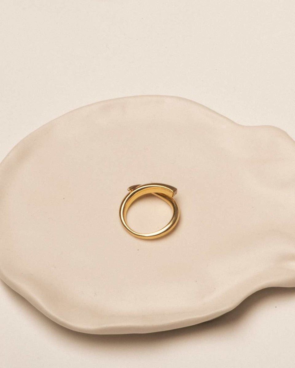 A River in the Dales - 18 Carat Yellow Gold and Diamond Ring