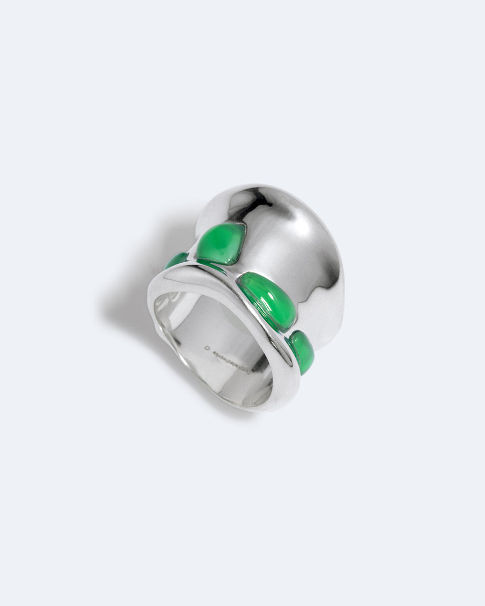 Cobblestones - Green Resin Stone and Silver Plated Ring