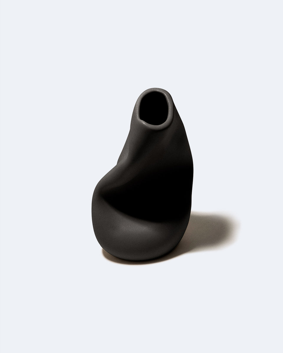 Solitude - Vessel in Matte Black
