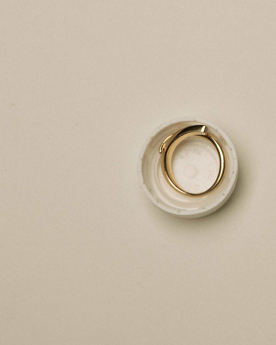 A River in the Dales - 18 Carat Yellow Gold and Diamond Ring