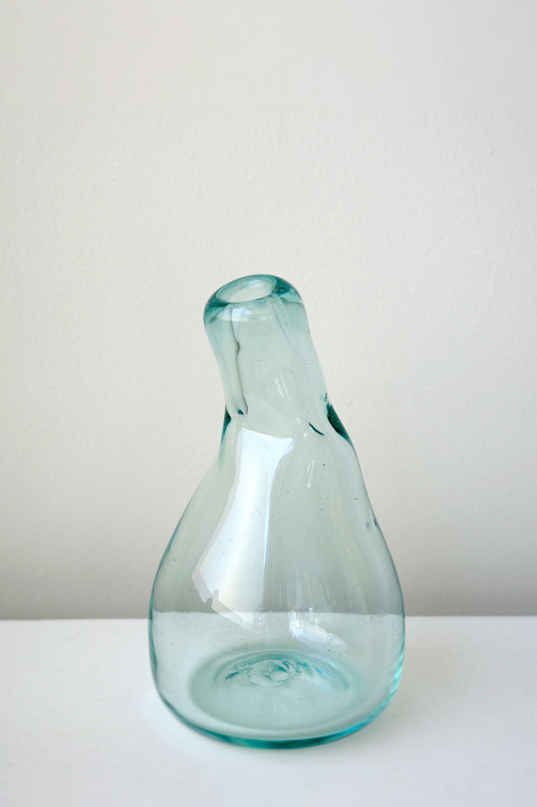 "Notsobig" Thaw - Recycled Glass Carafe in Clear