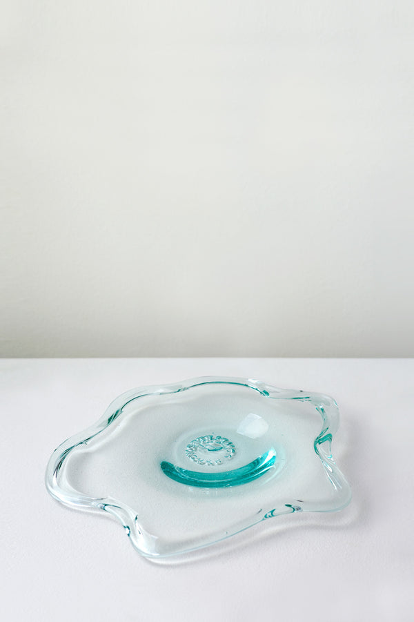 Pond - Medium Recycled Glass Dinner Plate in Clear