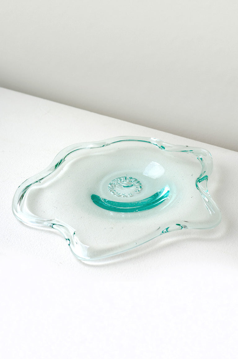 Pond - Recycled Glass Dinner Plate in Clear