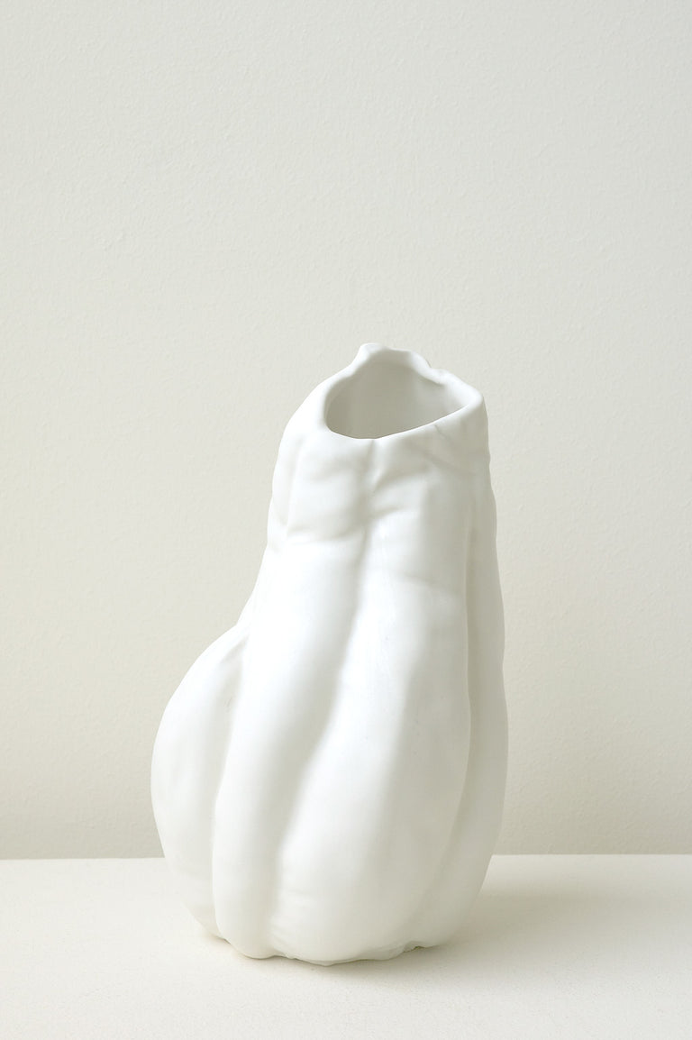B55 - Medium Vase in Matte White