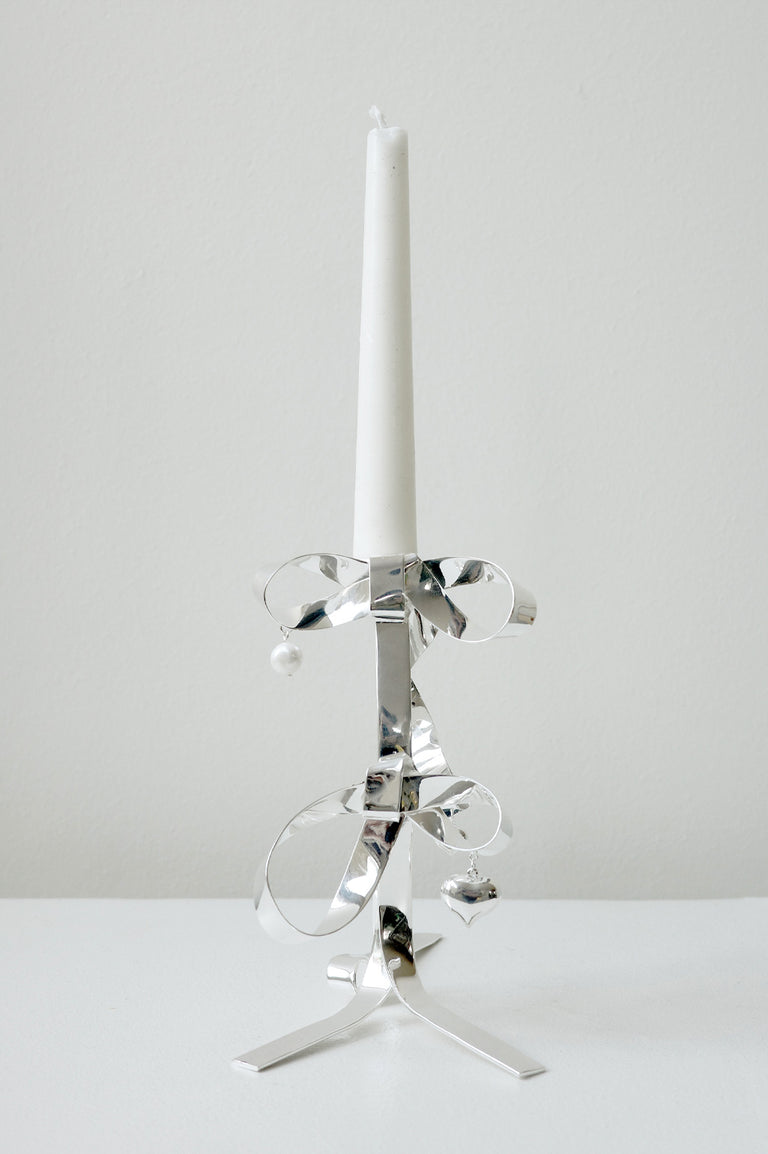 L44 - Candle Holder in Silver w/ Pearl and Heart Charm