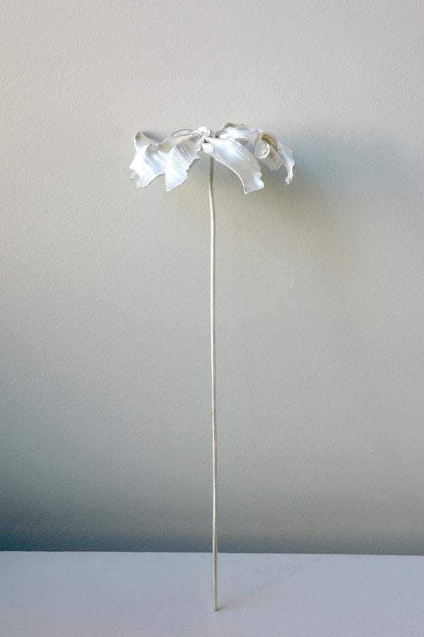 L57 - Flower Ornament in Silver
