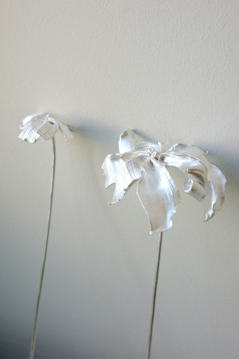 L57 - Flower Ornament in Silver