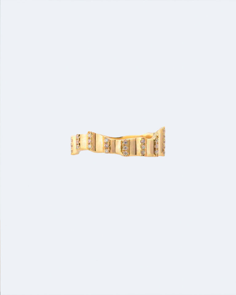 Fragment - 18 Carat Yellow Gold and Diamond Band Ring