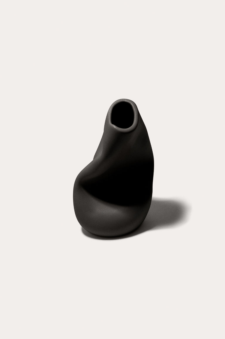 Solitude - Vessel in Matte Black