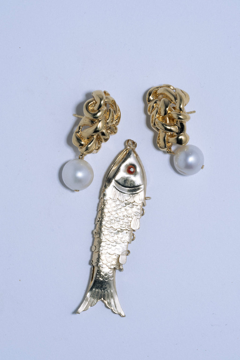 The Paths of Memory - Pearl and Recycled Gold Vermeil Earrings