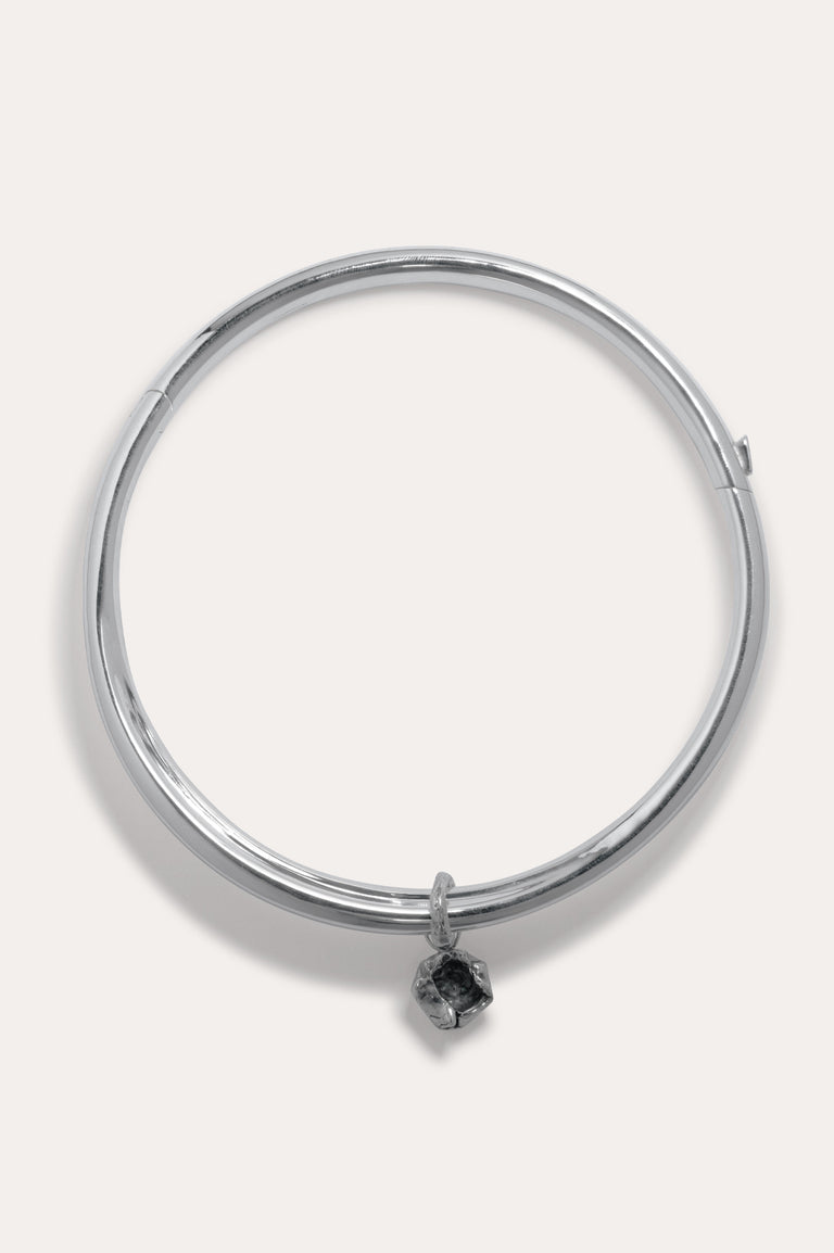 Really Really Genreless - Silver Plated Pendant Neck Collar