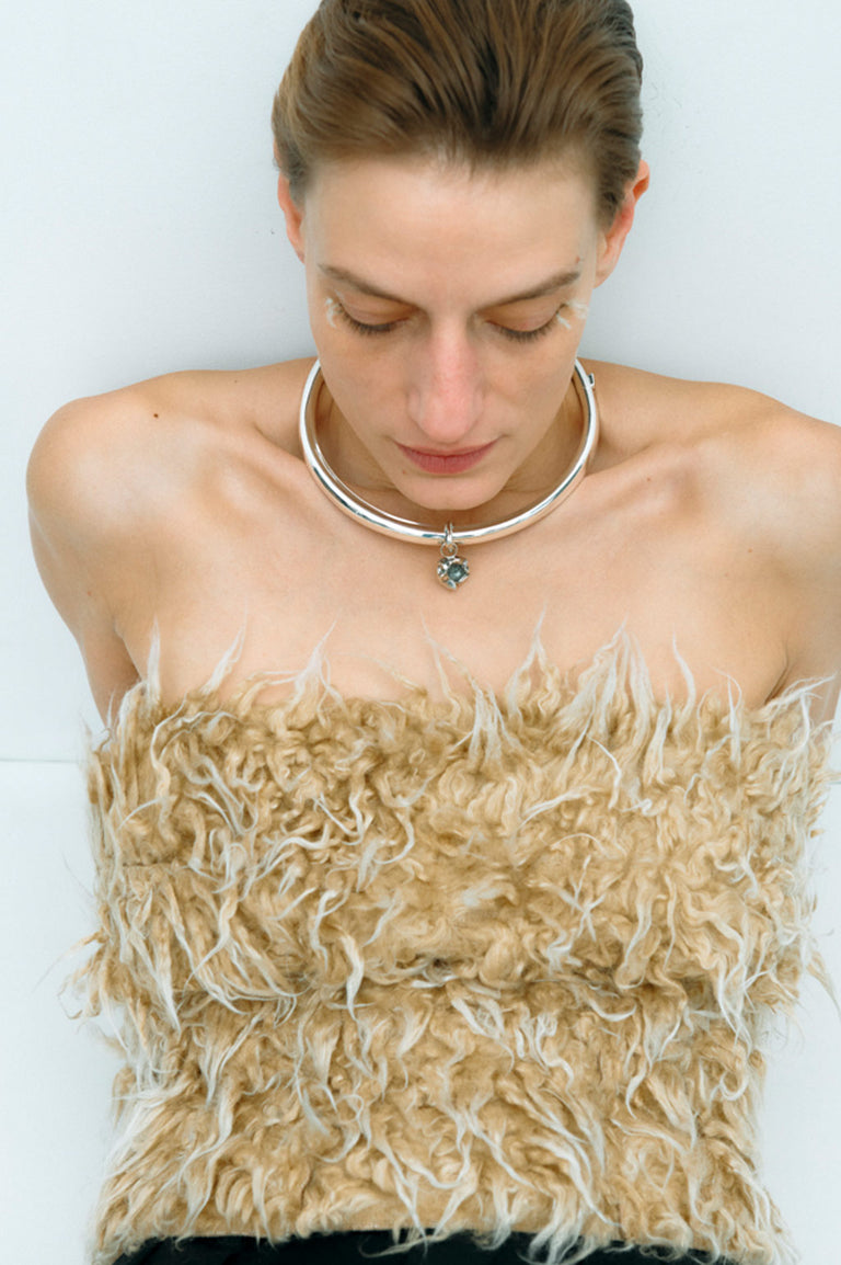 Really Really Genreless - Gold Plated Pendant Neck Collar