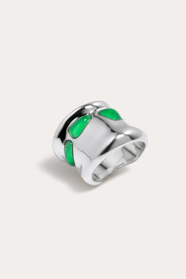 Cobblestones - Green Resin Stone and Silver Plated Ring