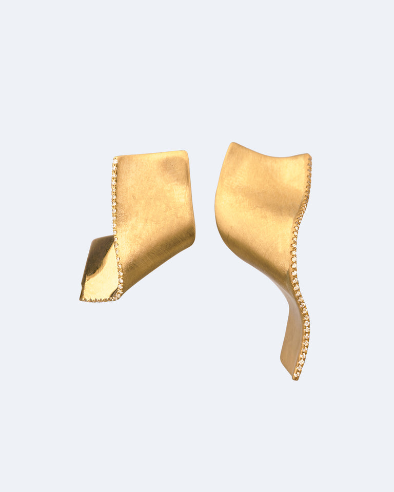 Memories of Water - 18 Carat Yellow Gold and Diamond Earrings