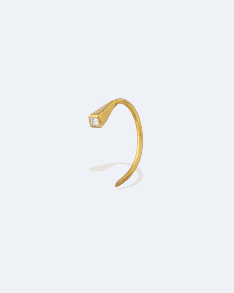 A Midsummer Bird - Yellow Gold and Diamond Single Earring