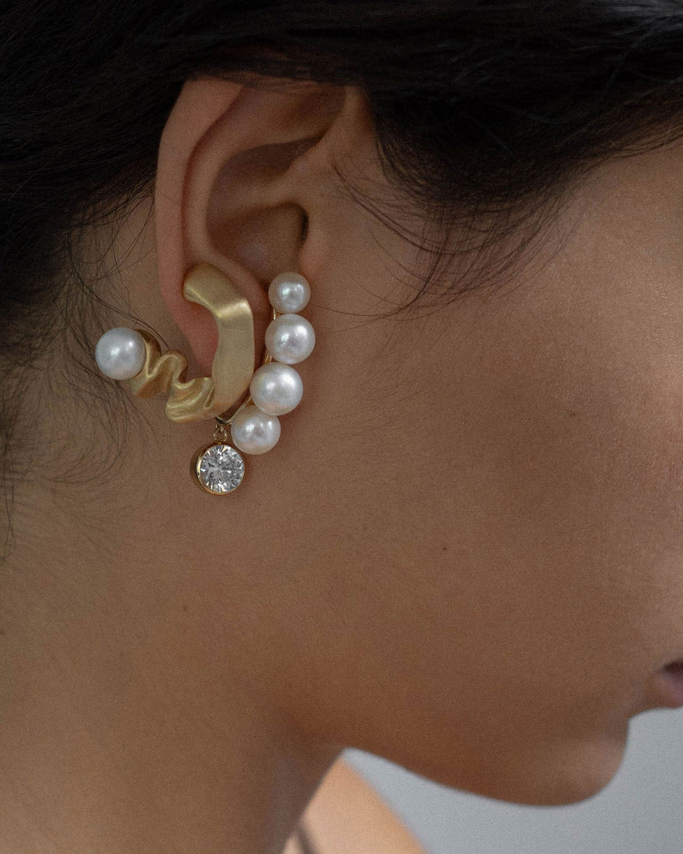 Crumple II - Pearl and Recycled Gold Vermeil Earrings