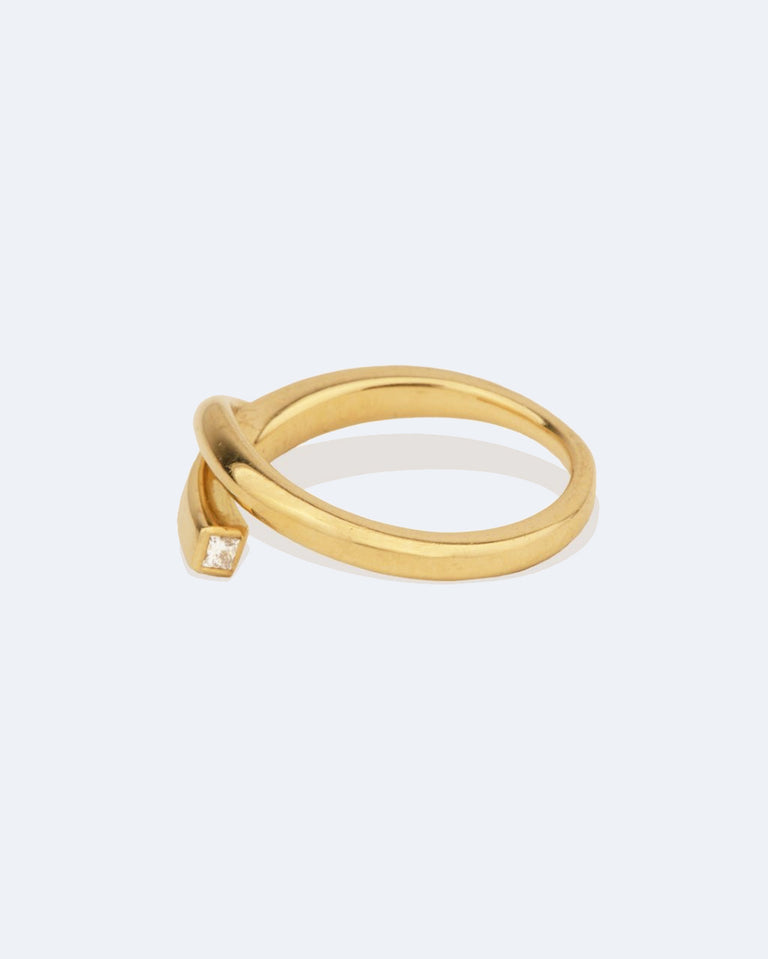 A River in the Dales - 18 Carat Yellow Gold and Diamond Ring