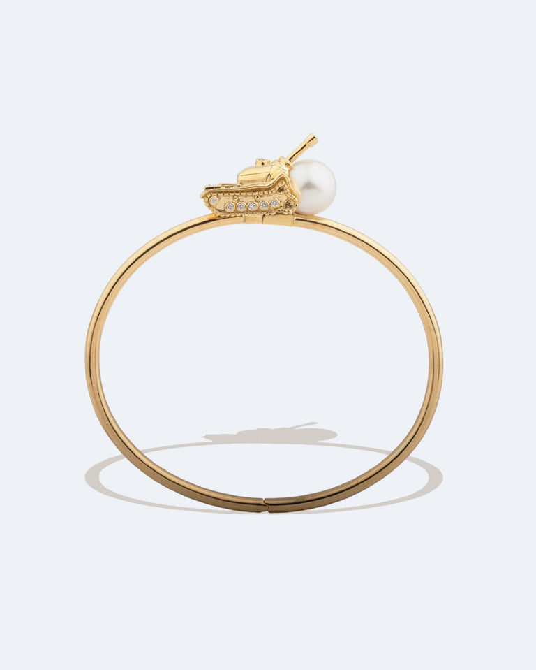 A Portrait of the Twentieth Century - 18 Carat Gold, 0.123ct Diamond and South-Sea Pearl Bangle