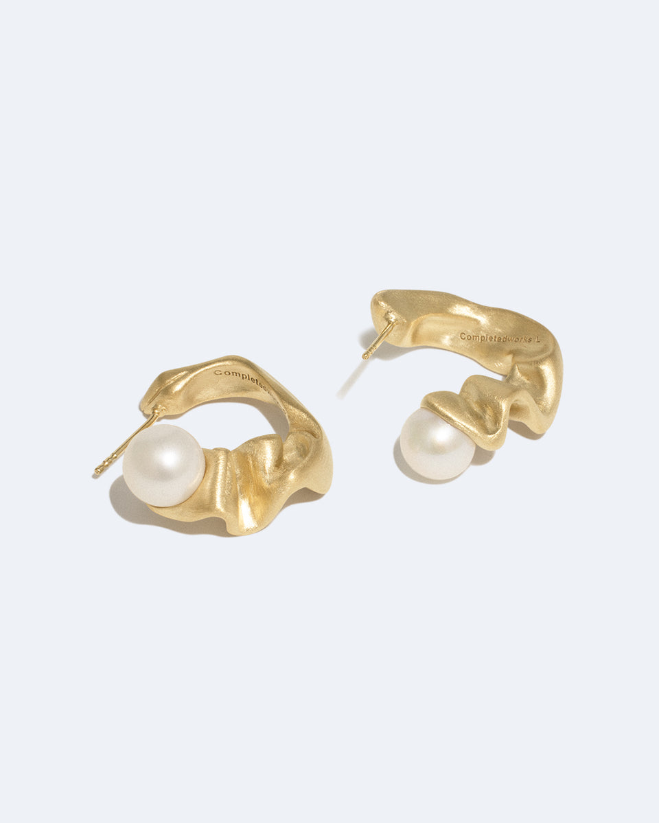 Crumple II - Pearl and Recycled Gold Vermeil Earrings