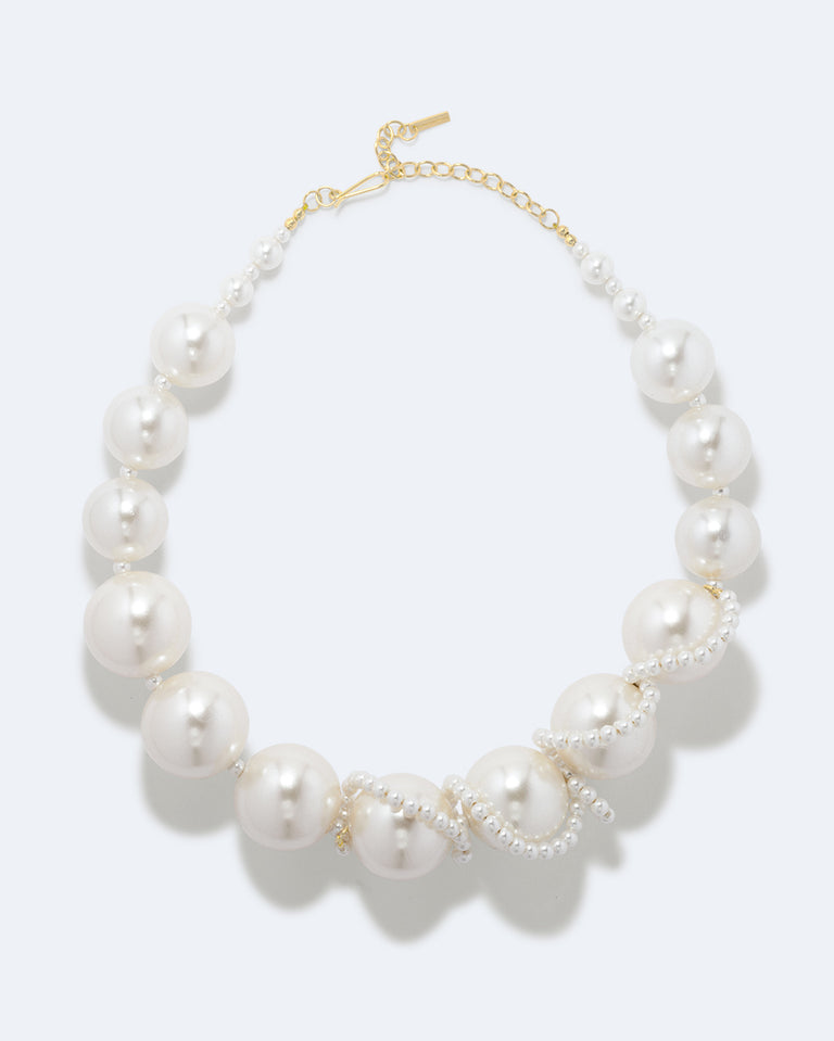 The Arcs of the Moon - Pearl and Gold Plated Necklace