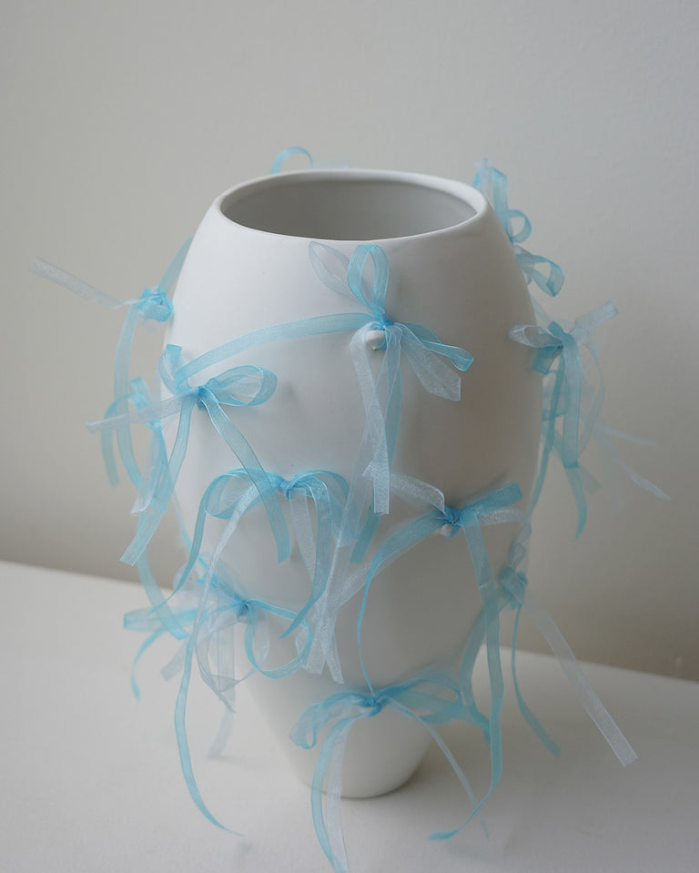 Pearly Pearl - Large Vase In Matte White w/ Organza Ribbon