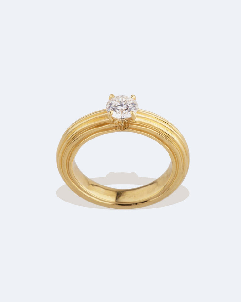 Pillar - Yellow Gold Round Diamond Solitaire Engagement Ring