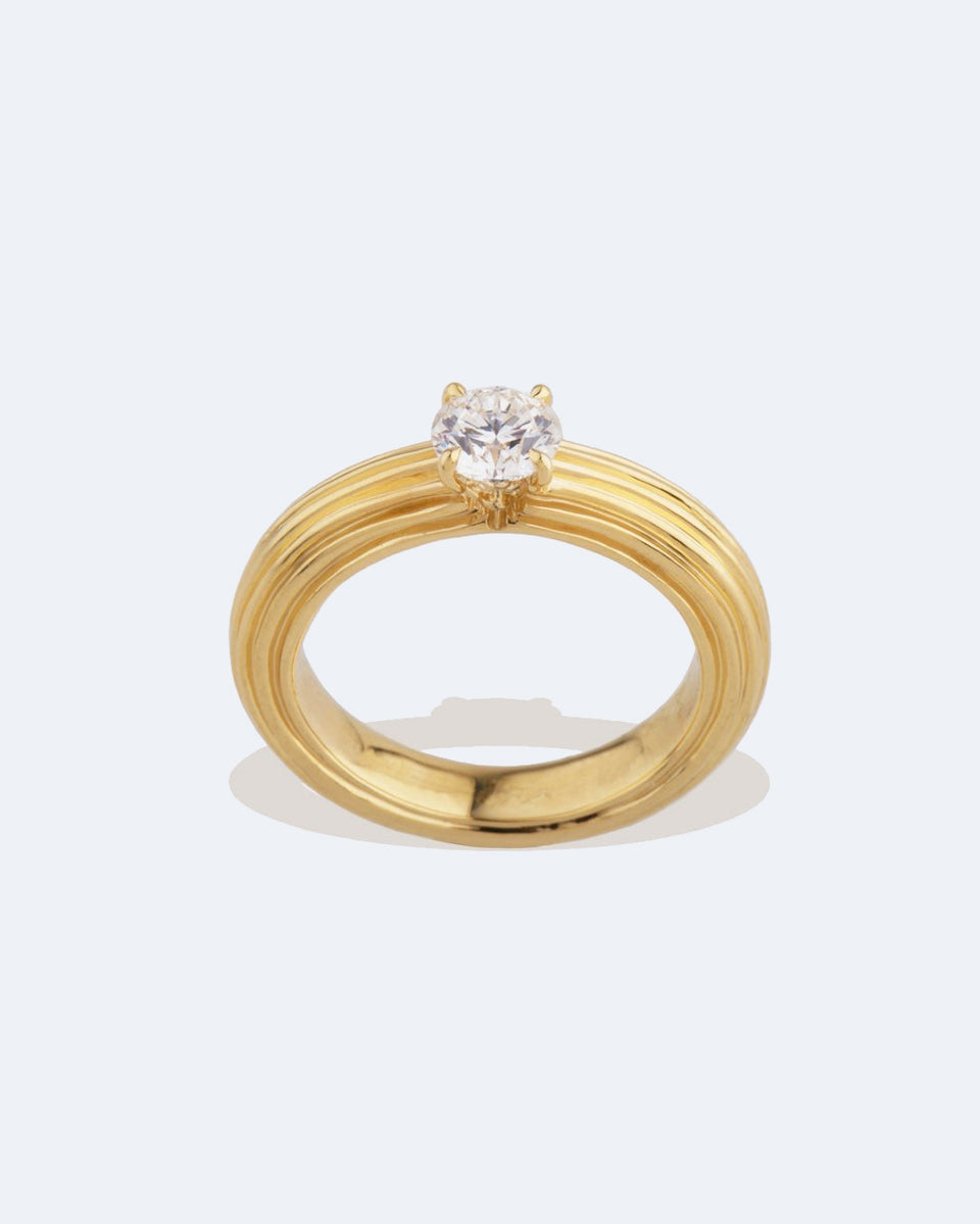 Pillar - Yellow Gold Round Diamond Solitaire Engagement Ring