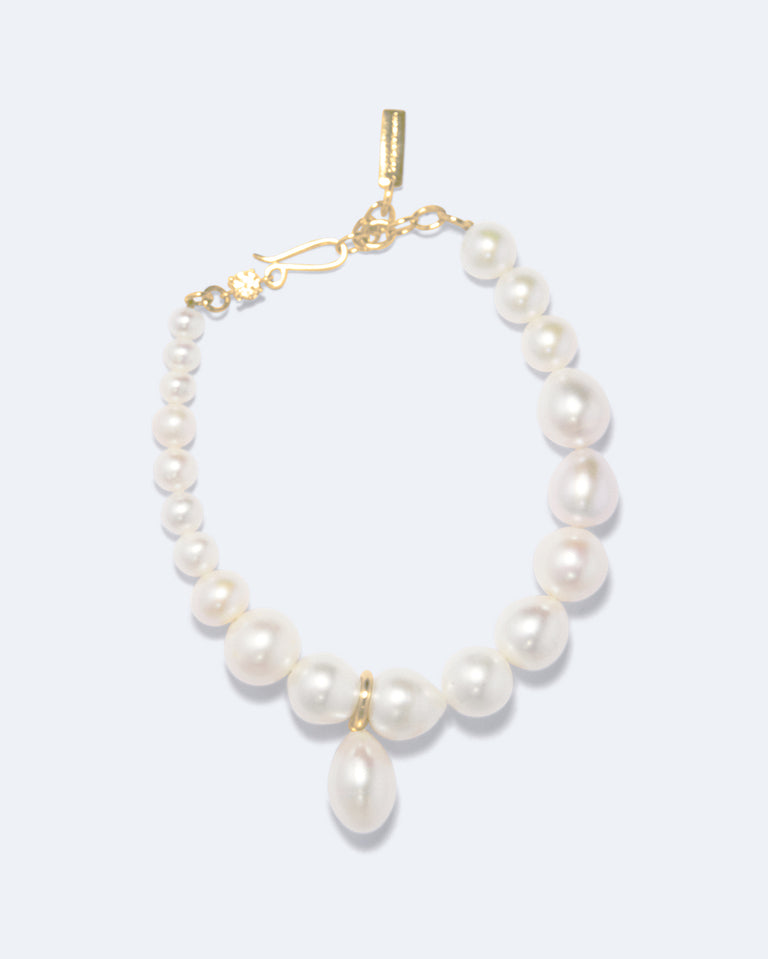 A Quiet Loop - Pearl and Zirconia Recycled Gold Vermeil Bracelet