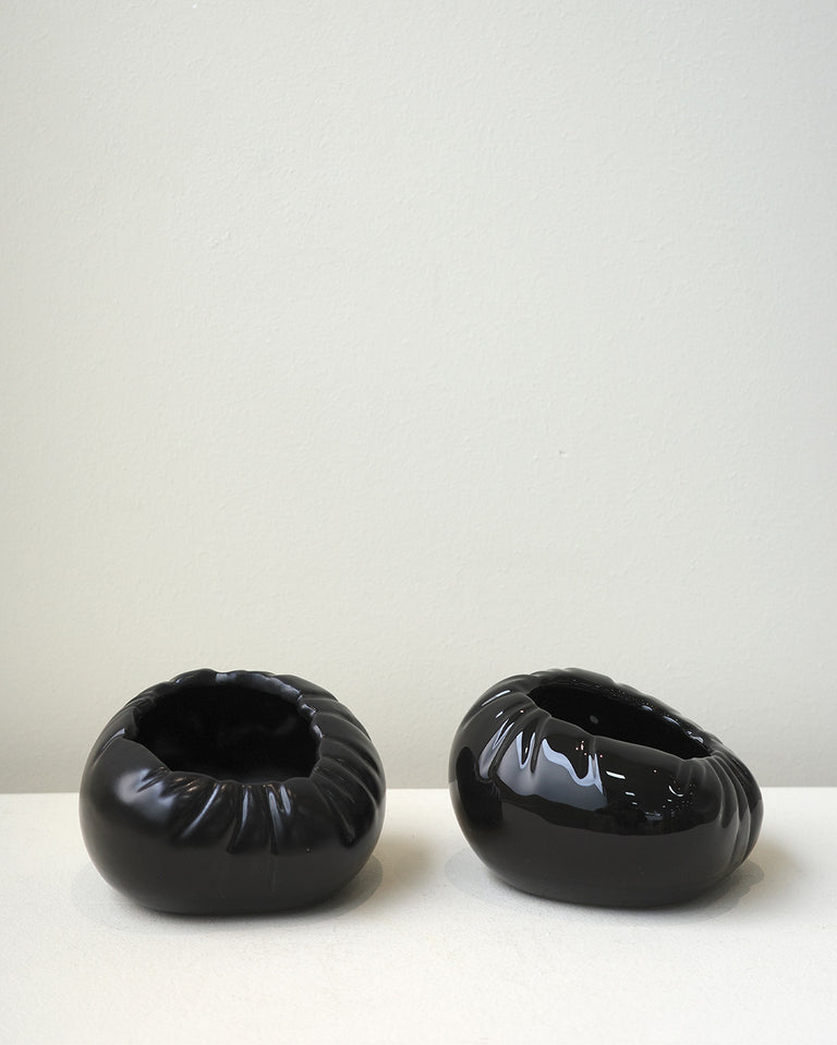 Croissant - Small Bowl in Matte Black