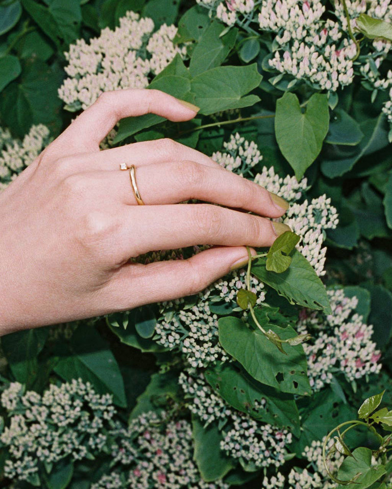 A River in the Dales - 18 Carat Yellow Gold and Diamond Ring