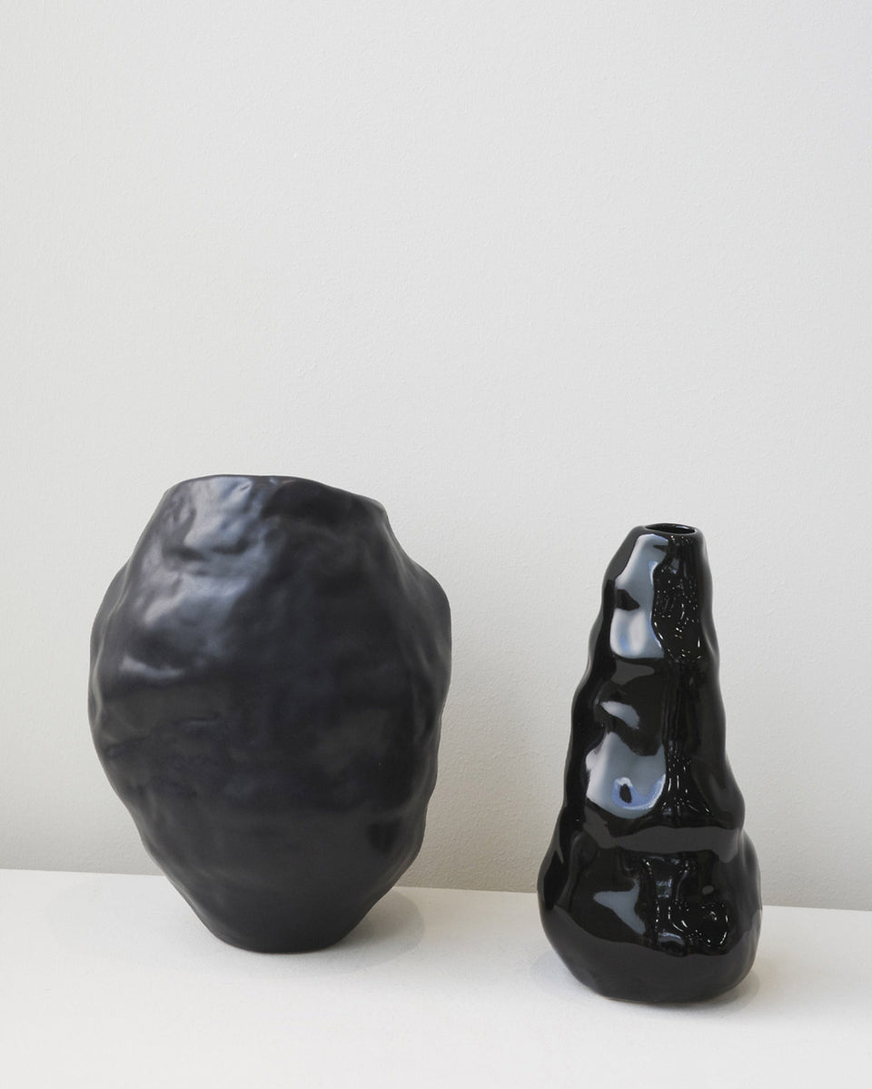 Onyx - Large Vessel in Matte Black