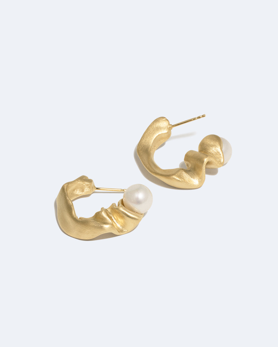 Crumple II - Pearl and Recycled Gold Vermeil Earrings