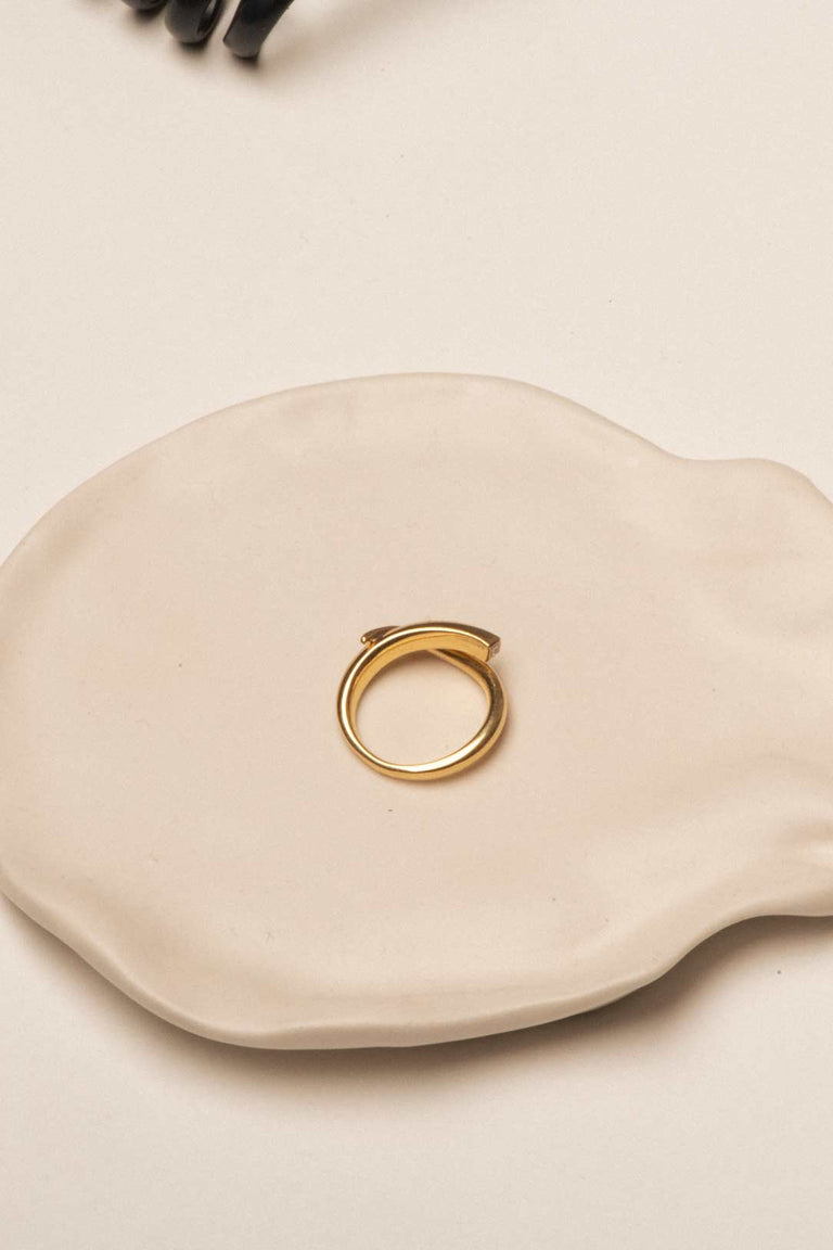 A River in the Dales - 18 Carat Yellow Gold and Diamond Ring