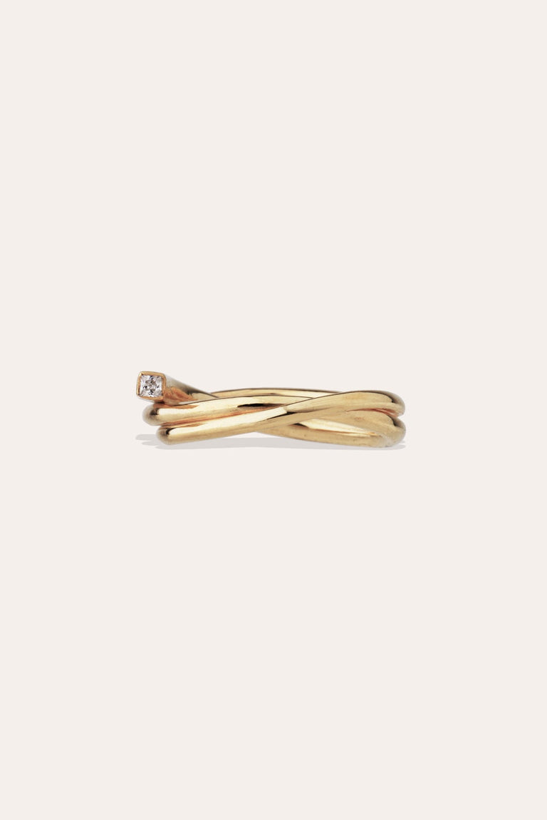 An Archaeology of the Industrial Age - 18 Carat Yellow Gold and Diamond Ring