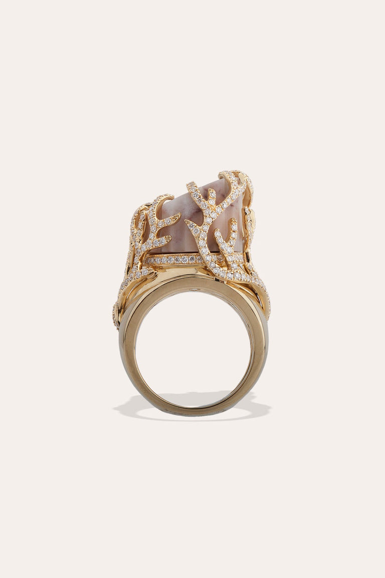 The Death of Sophocles - 18 Carat Yellow Gold, Marble and Diamond Ring