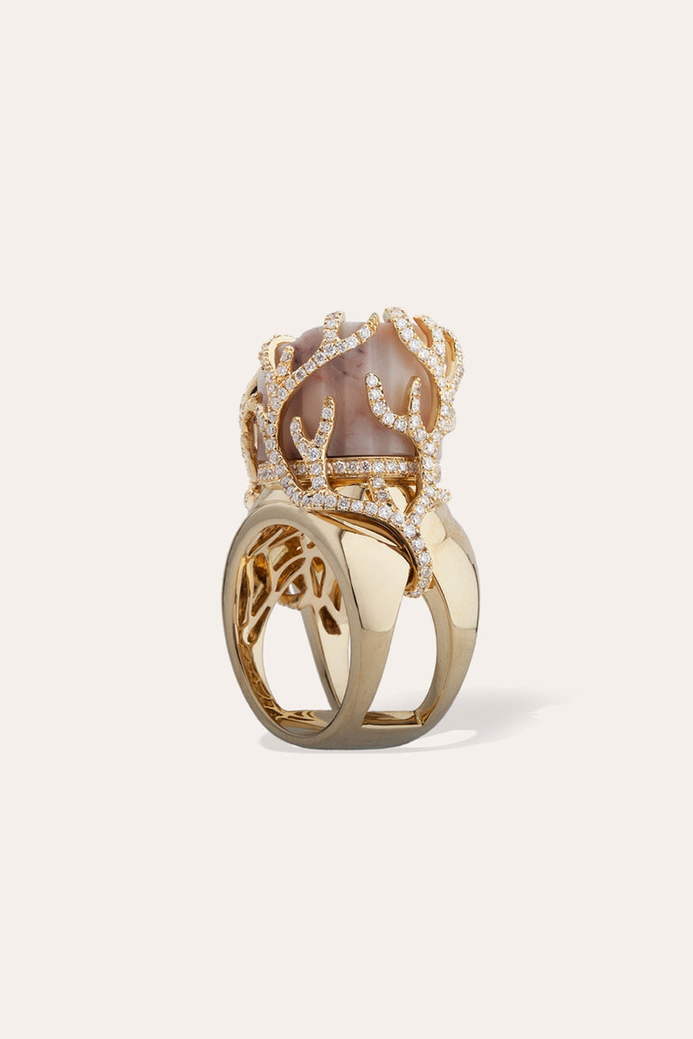 The Death of Sophocles - 18 Carat Yellow Gold, Marble and Diamond Ring