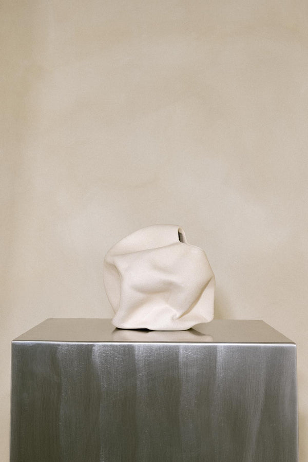 Goliath - Large Vessel in Textured Beige