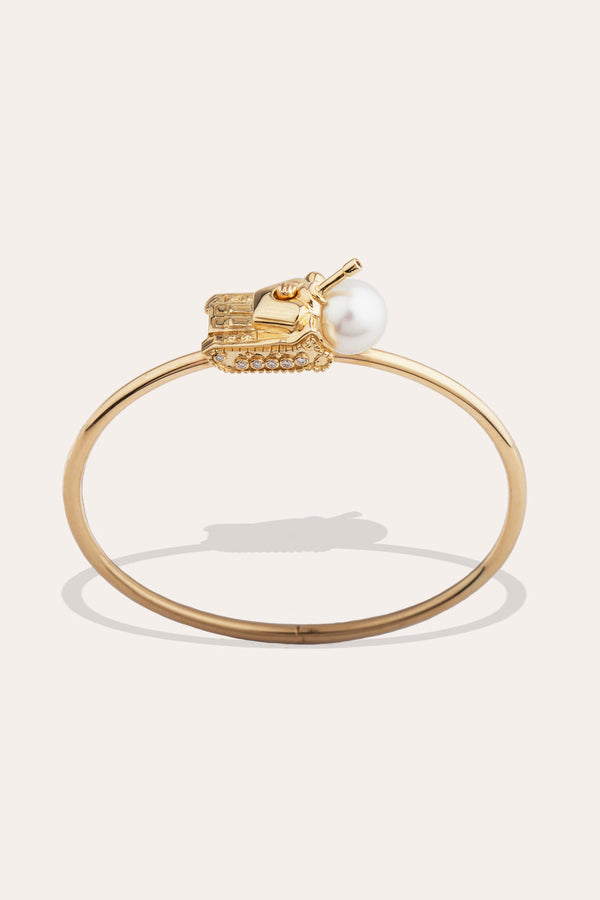 A Portrait of the Twentieth Century - 18 Carat Gold, 0.123ct Diamond and South-Sea Pearl Bangle