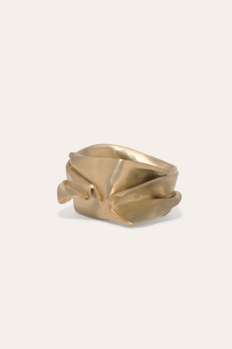 L04 - Candle Holder in Brushed Brass