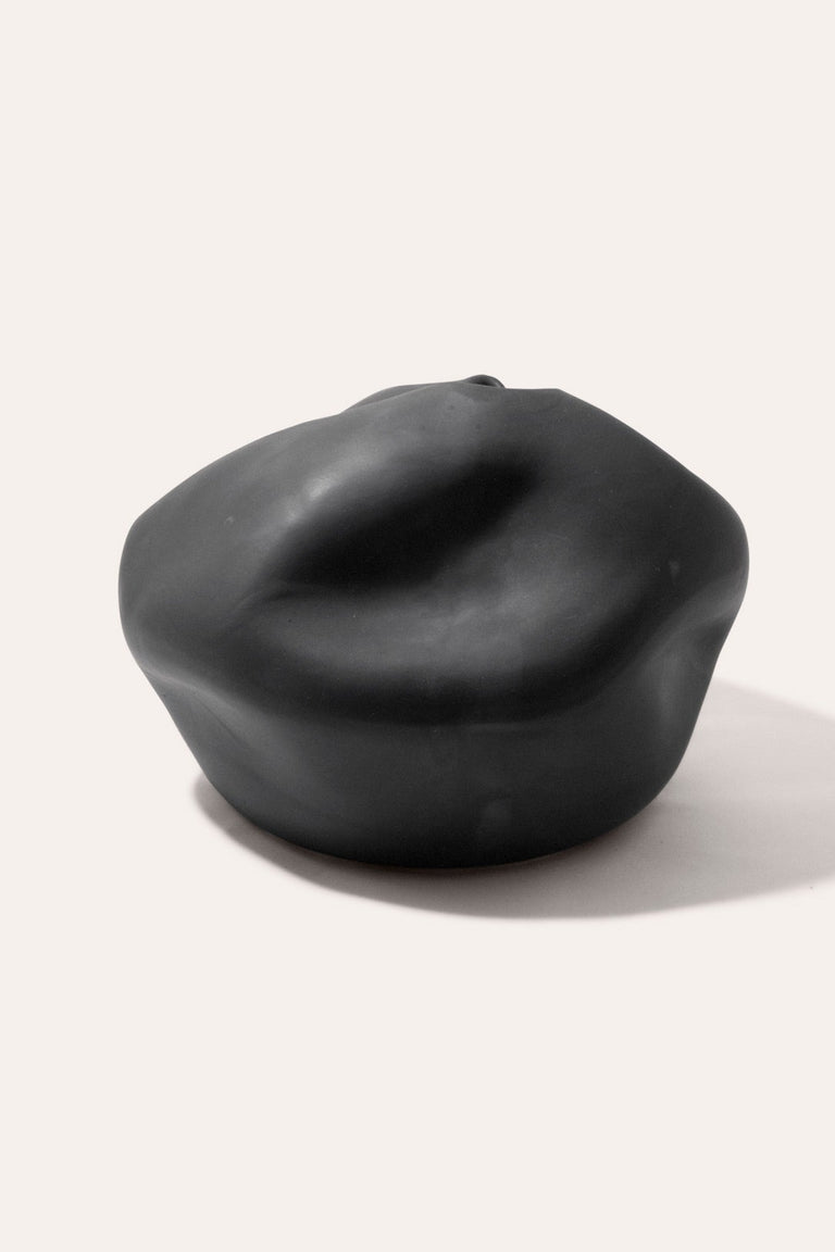 Compound - Vessel in Matte Black