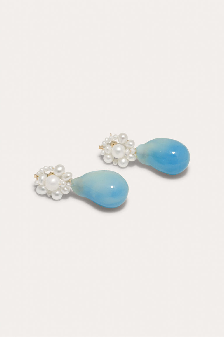 Tra‐la‐la - Pearl and Blue Bio Resin Recycled Gold Vermeil Earrings