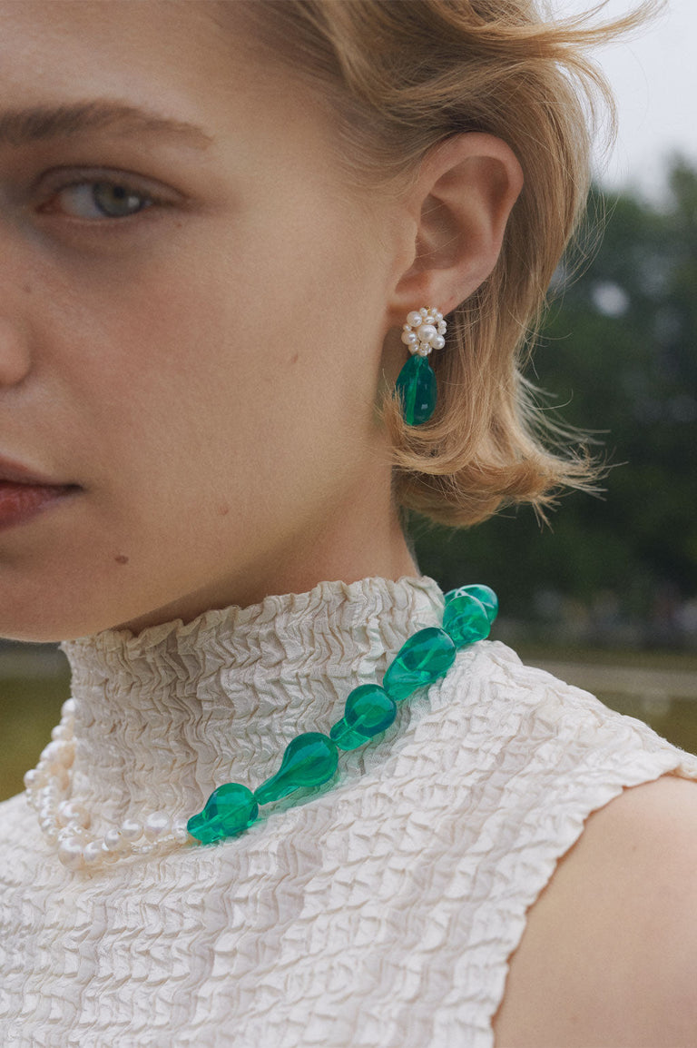 Tra‐la‐la - Pearl and Green Bio Resin Recycled Gold Vermeil Earrings