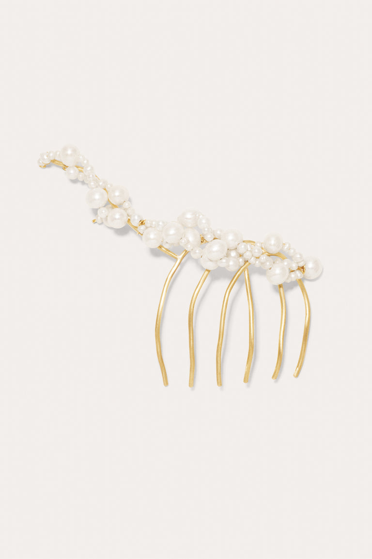 P66 -  Pearl and Gold Plated Hair Pin