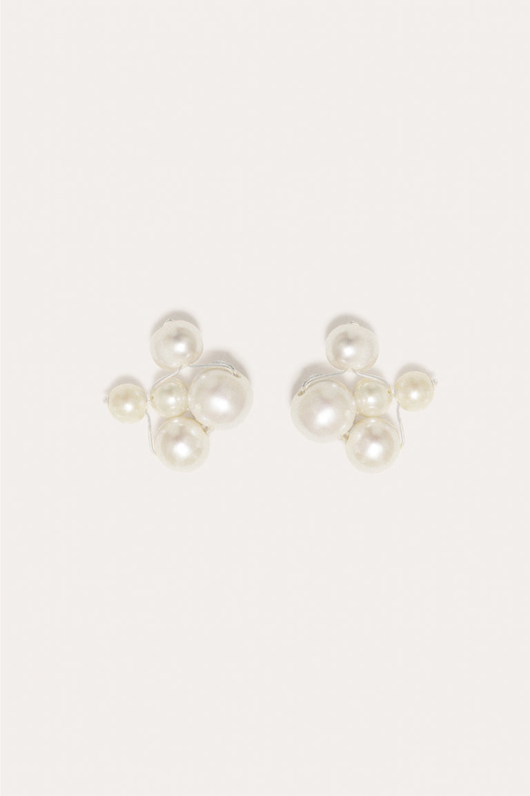 Universal Code - Pearl and Gold Vermeil Earrings