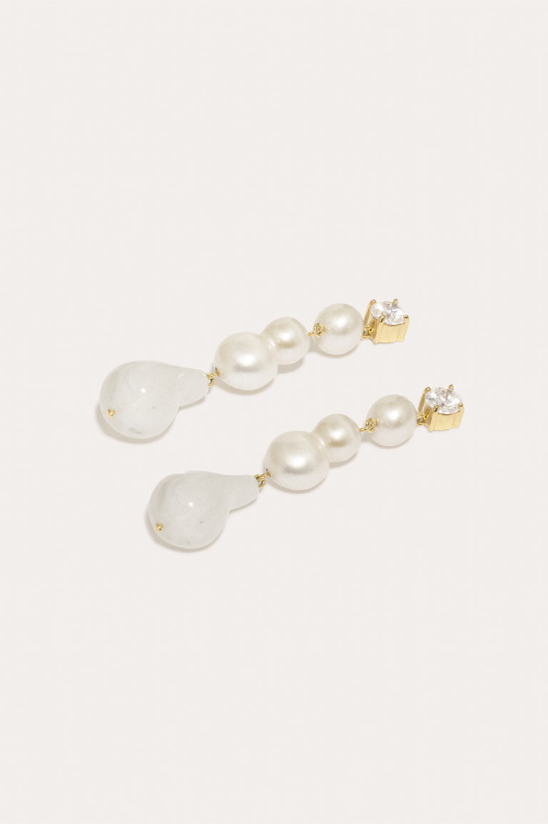 Floatingpoints - Pearl, Zirconia and white Bio Resin Gold Vermeil Earrings