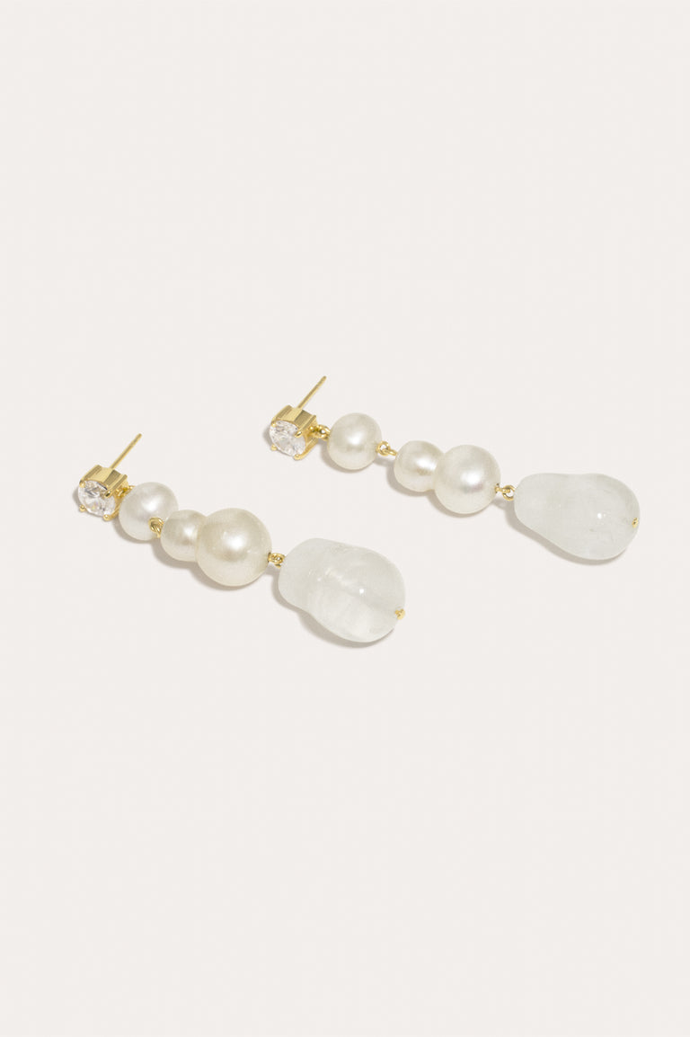 Floatingpoints - Pearl, Zirconia and white Bio Resin Gold Vermeil Earrings